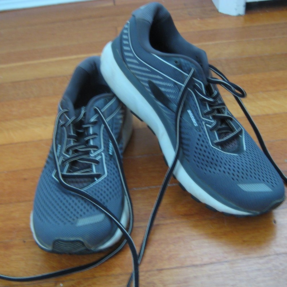 Brooks Ghost 12 Running Shoes